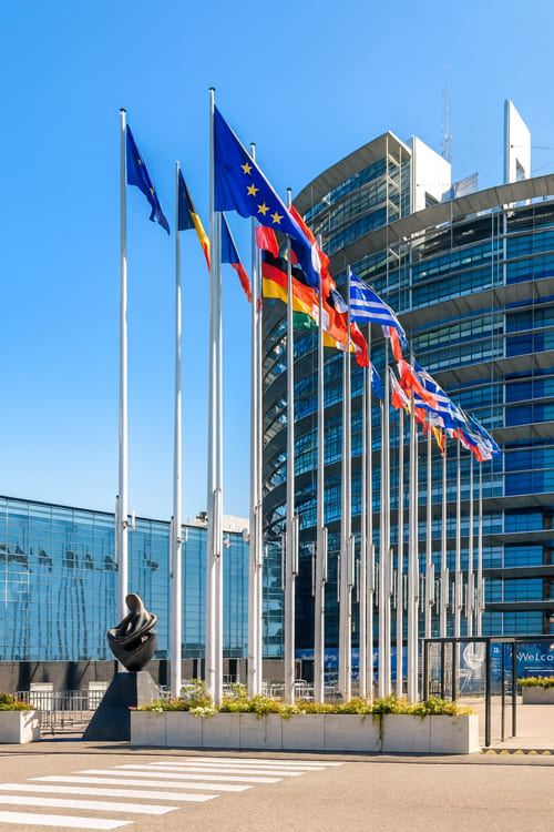 Le Parlement européen avoue que la cigarette électronique peut etre efficace pour le sevrage tabagique