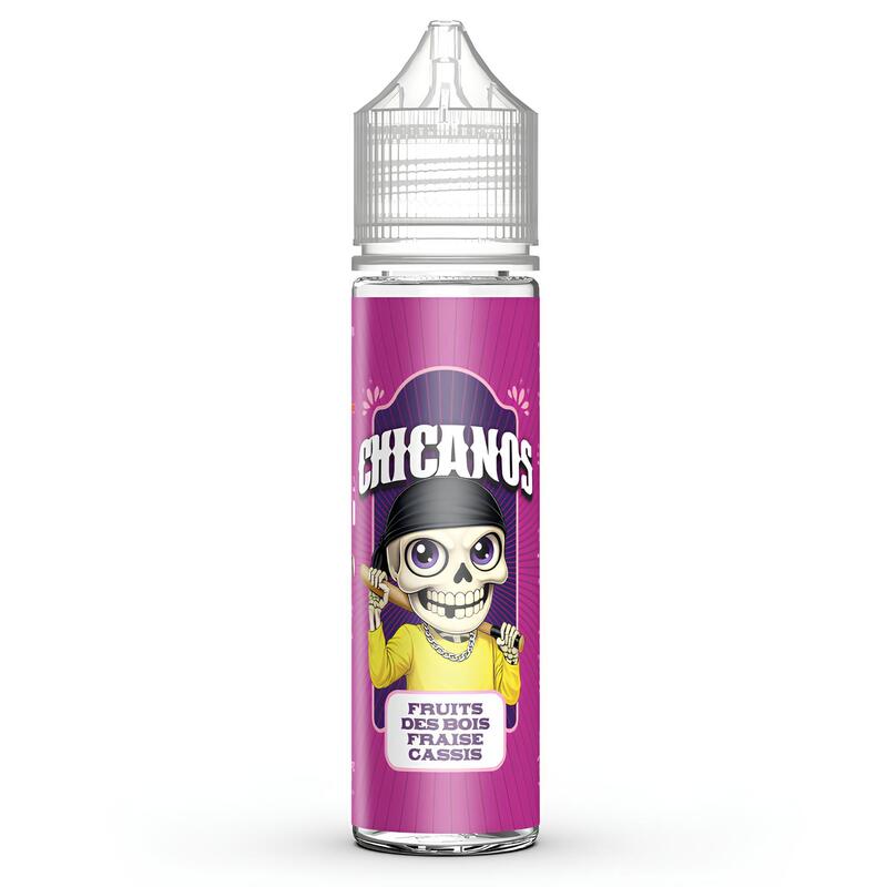 Flacon d'e-liquide Chicanos Fruits des Bois Fraise Cassis avec étiquette violette illustrée d'un squelette stylisé.