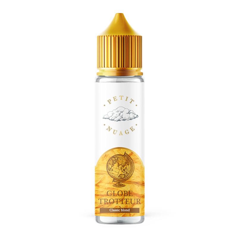 Flacon d'e-liquide Petit Nuage Globe Trotteur 50ml avec bouchon doré et étiquette illustrée d'un globe terrestre.