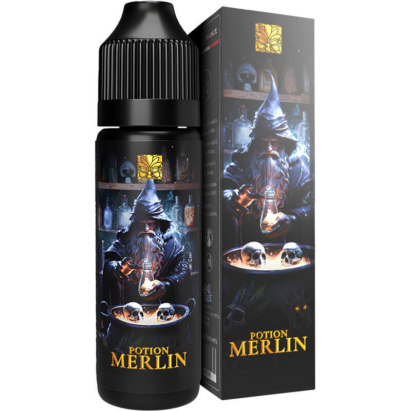 Flacon et boîte d'e-liquide Potion Merlin Tribal Force avec illustration d'un magicien et crânes sur fond noir.