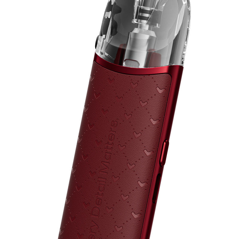 Pod Vaptio Tela rouge compact avec texture en cuir synthétique, motifs cœurs embossés et cartouche transparente Nolik-T.
