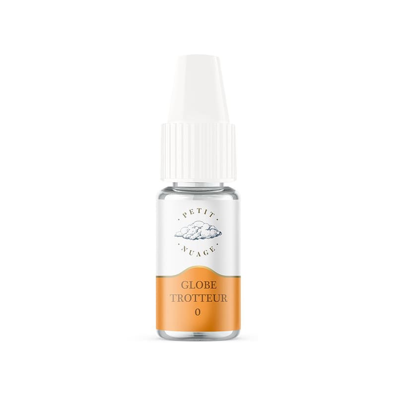 Flacon d'e-liquide Petit Nuage Globe Trotteur 10ml avec étiquette orange et bouchon blanc sur fond blanc.