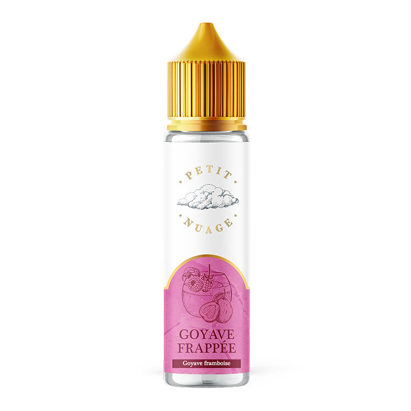 Flacon d'e-liquide Petit Nuage Goyave Frappée 50ml avec bouchon doré et étiquette rose illustrée de fruits tropicaux.