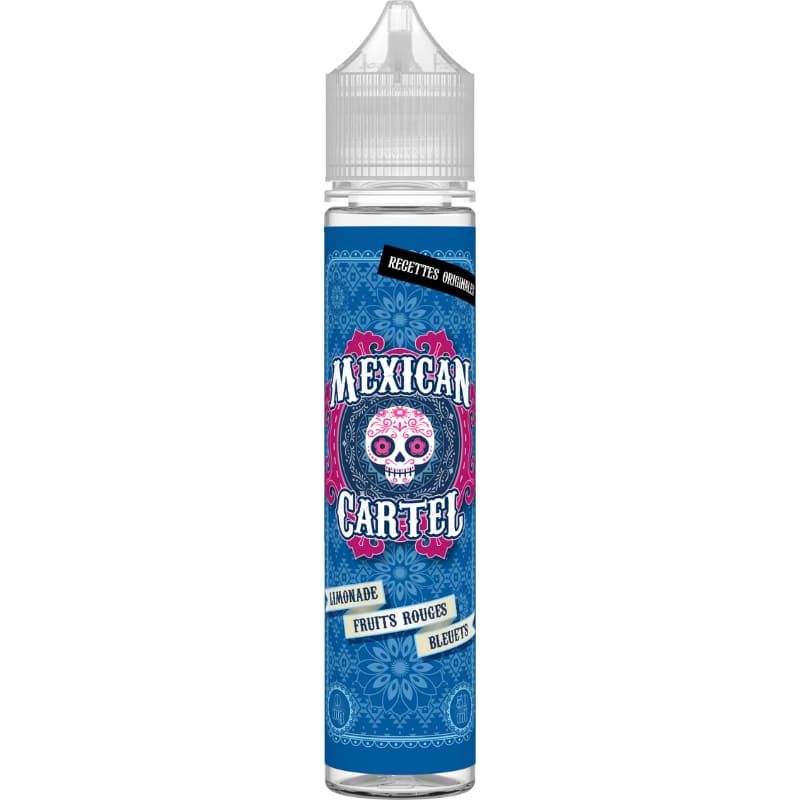 Flacon d'e-liquide Mexican Cartel Limonade Fruits Rouges et Bleuets avec étiquette bleue ornée d'un crâne décoratif.