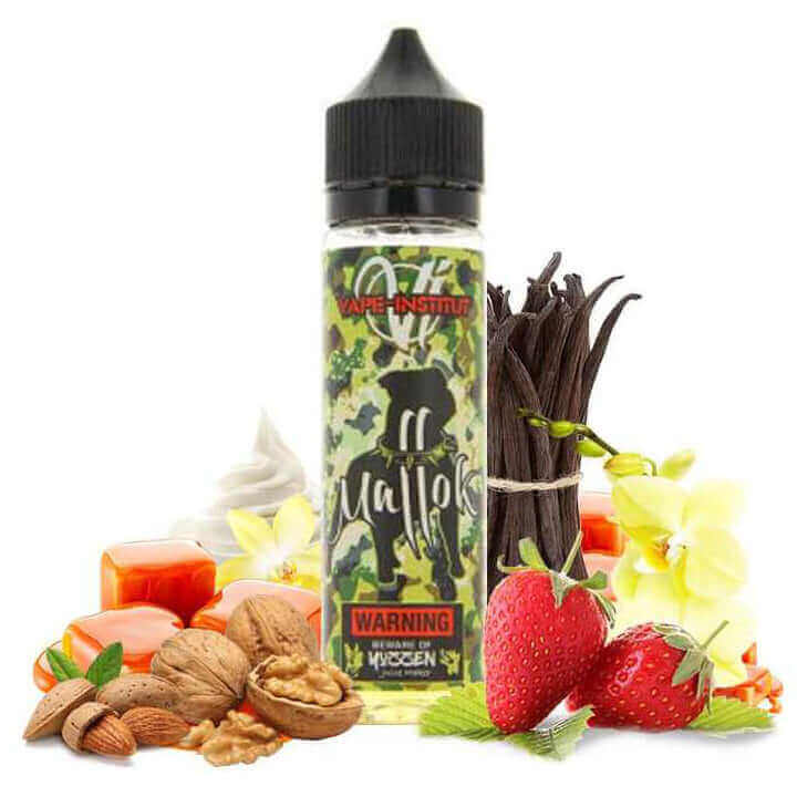 Flacon de 50ml d'e-liquide Vape Institut Mallok avec étiquette camouflage, entouré de fraises, noix et gousses de vanille.