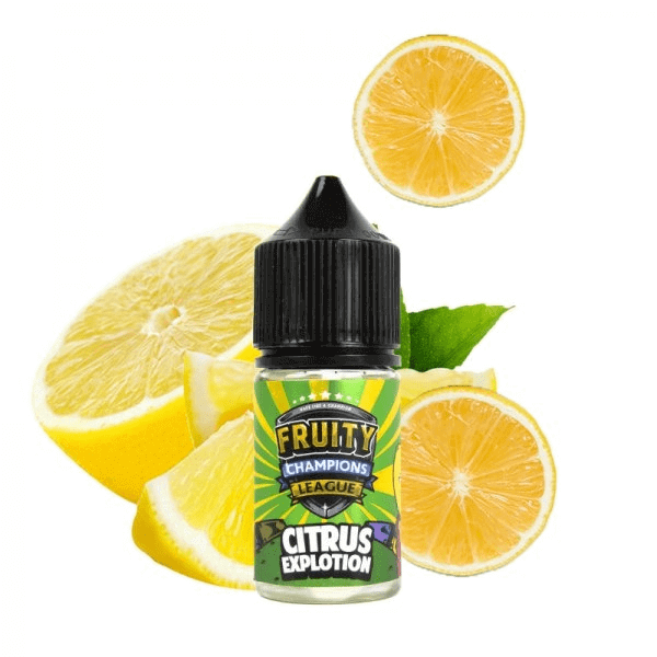 Flacon de 30ml d'arôme Fruity Champions League Citrus Explotion entouré de tranches de citrons frais et de feuilles vertes.