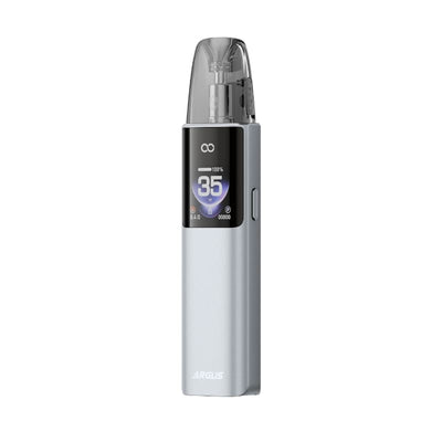 Pod Voopoo Argus G4 argenté au design compact avec écran HD affichant 35W et cartouche transparente intégrée.