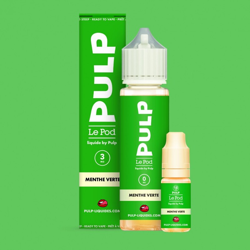 Pack e-liquide Menthe Verte Pulp 60ml avec flacon et booster sur fond vert vif.